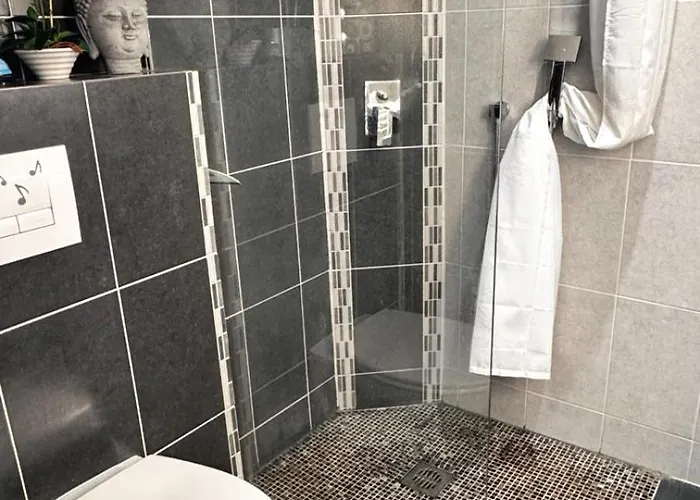 Village Naturiste, Port-ambonne, 42 M2, Le Luxueux. * Agde