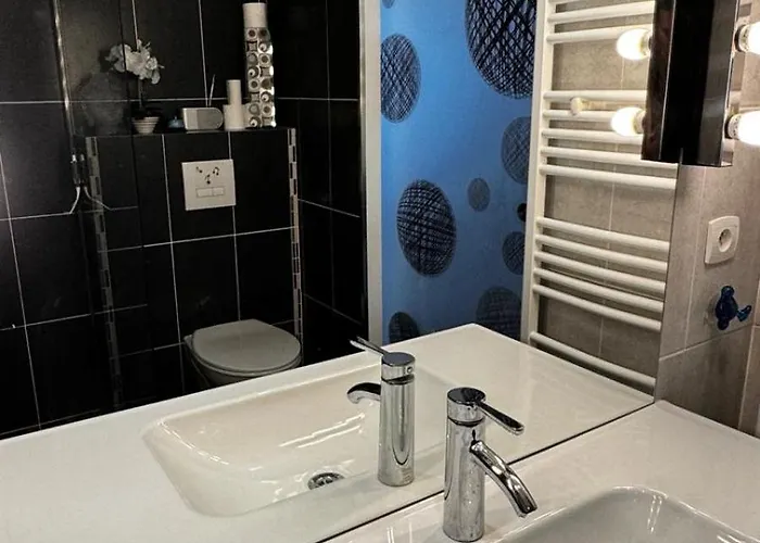 Appartamento Village Naturiste, Port-ambonne, 42 M2, Le Luxueux.